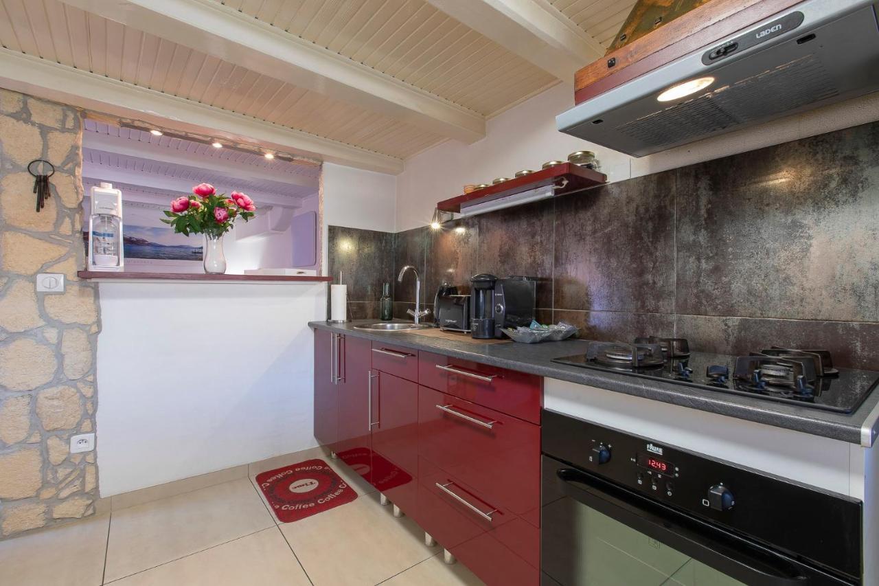 Annecy Sainte Claire Vieille Ville 38M2 Terrasse Proche Gare Et Lac 4 Pers 3 Etoiles 외부 사진